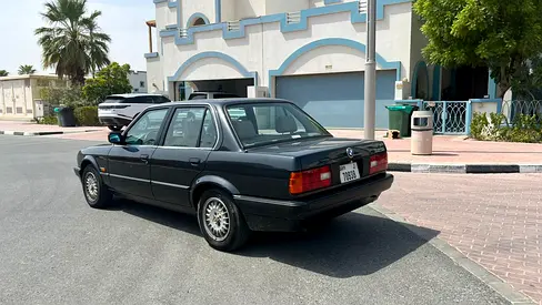 1989 BMW 3-SERIES 照片 2