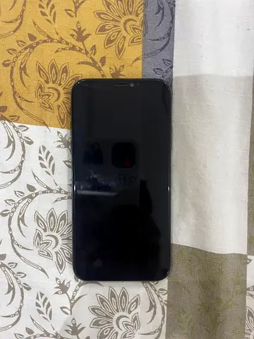 iPhone XS in good condition