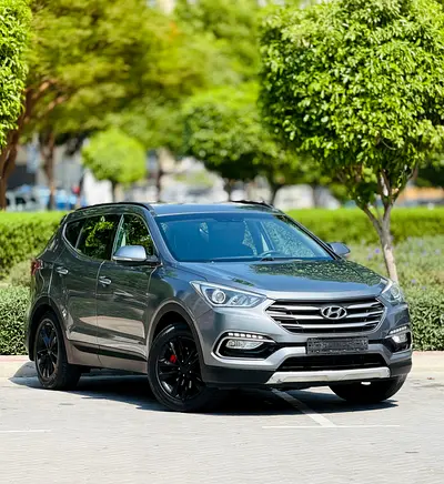 7 seaters Hyundai Santa fee Gcc Specs 2018