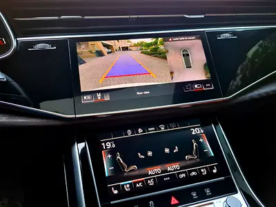 2021 AUDI Q8 — миниатюра 13