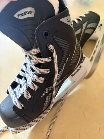 Reebok 5K Junior Ice Hockey Skates – Size 2 D (EUR 34 / 21.7cm