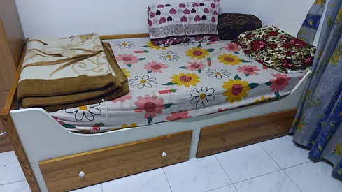 Ikea Single wooden daybed with 2 big under-drawers — good condition