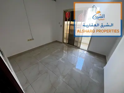 شقة غرفه وصالة  بموقع ممتاز جدًا حمام تكييف مركزي موقع مميز وحيوي سهل المخرج إلى الشارقة ودبي