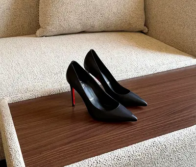 LOUBOUTIN WOMEN HILLS