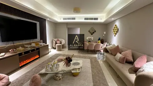 Townhouse-sized apartment + freehold + installments + high floor + fully furnished