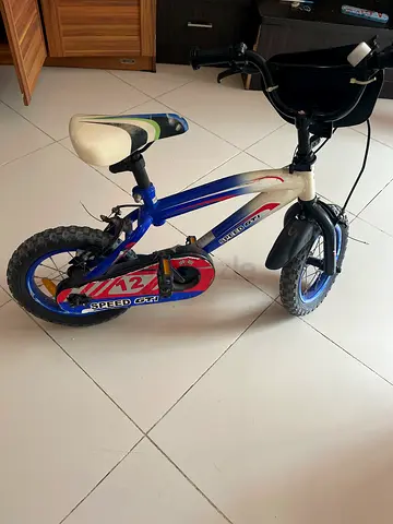 Kids bicycles