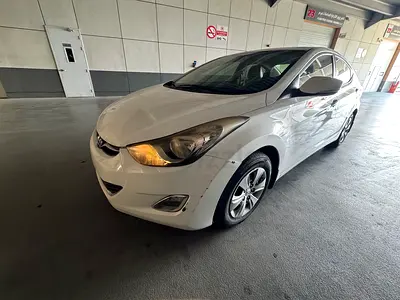 Hyundai Elantra 2012 GCC Specs