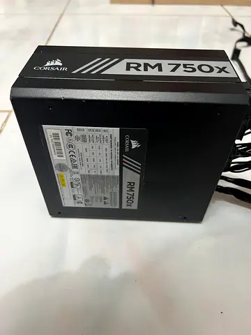 Power Supply - Corsair RM750x 750 Watts