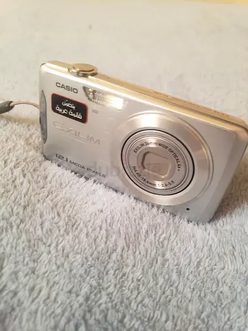 Casio Exilim EX-Z280 camera