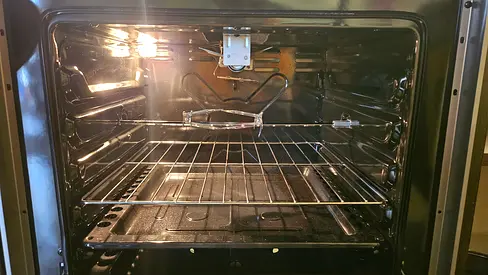 Midea 4-Burner Gas Cooker with Oven and rotisserie - 60 x 60 cm, Stainless Steel, selling urgently