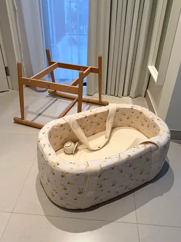 Charlie Crane Bassinet