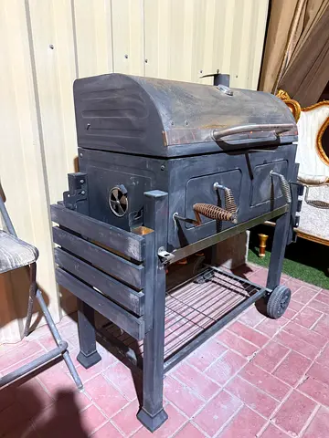 Used Heavy-Duty Outdoor Charcoal/wood Grill with Oven Box and Wheels