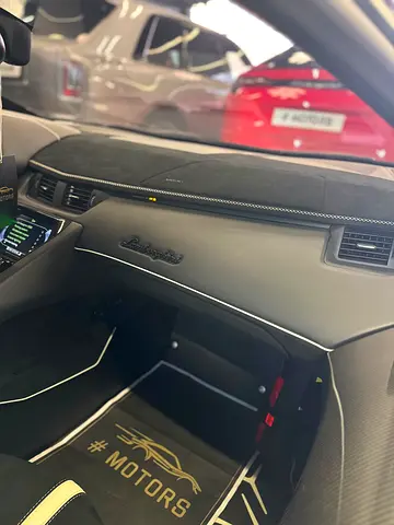 صورة مصغرة 11 لـ 2021 Lamborghini AVENTADOR
