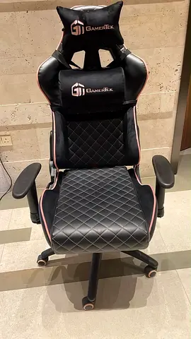 Gaming Chair – Comfortable & Adjustable