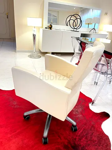 Poltrona Frau Office Chair, Onda Model