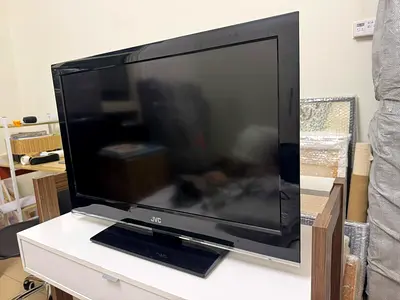 JVC 32-Inch TV with Remote – Price Reduced AED 60