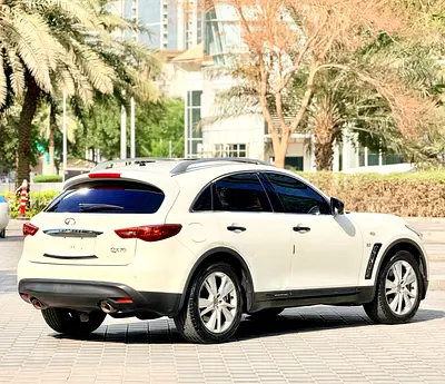 2014 Infiniti QX70 照片 4