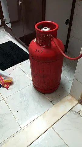 Gas cylinder