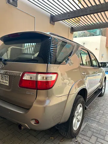 2009 Toyota FORTUNER 照片 7