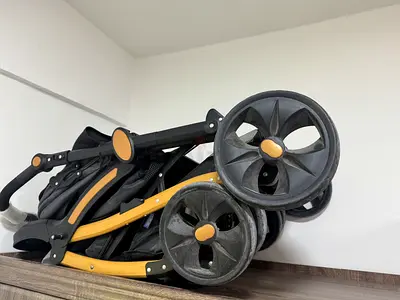 Baby stroller - 3 kind of fold, very good condition - Suitable for infants to grown up
