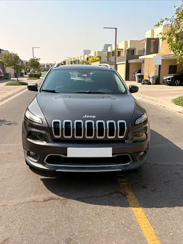 2017 Jeep Cherokee Limited - GCC Specs, Excellent Condition (All services done)