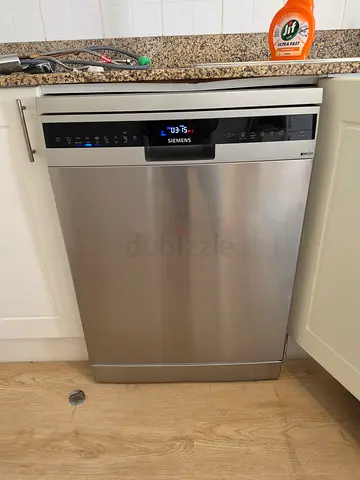Seimens IQ300 Three Racks Dishwasher Good Condition