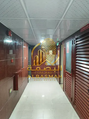 للبيع بناية في منطقة الشويتين - الشارقة