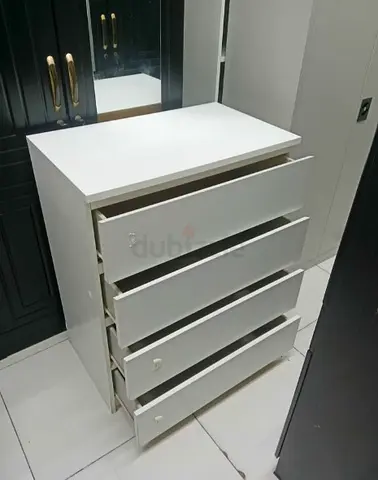 White 4-Drawer Chest Dresser - Compact Storage