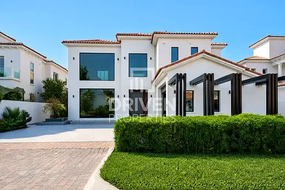 Fully Renovated and Furnished Luxury Villa