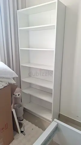 White tall bookcase / shelving unit - good condition