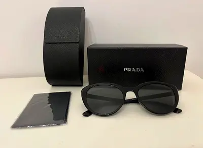 Prada woman’s Sunglasses