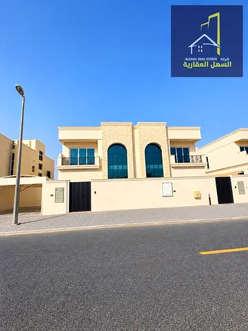 "A villa with very luxury finishes, excellent spaces, and decorations with the most luxurious standards."