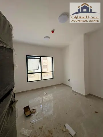 🏠 غرفة وصالة – مويلح القديمة 💰 الإيجار السنوي: 38,000 درهم 📅 الدفع على 4 دفعات 🔧 العقار تحت الصيانة حالياً 💵 التأمين: 2,500 درهم 📋 الرسوم ا