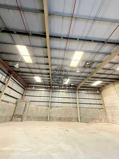 Height 9 meter-big loading area-Good for storage- ready to move