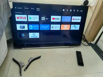 Toshiba 32” Android Smart TV 32L59 – Remote, Stand & Box