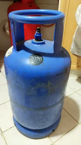 Used Blue LPG Gas Cylinder full just used only Standard Size