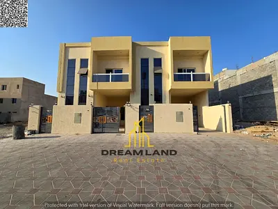 فيلا راقية بتصميم عصري ومساحات واسعة، تتميز بتوزيع عملي ومناسب للعائلات الكبيرة فيلا للبيع فيالزاهيه – عجمان  3   غرف ماستر + مجلس + صالتين + روف المو