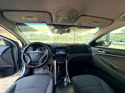صورة 9 لـ 2015 Hyundai SONATA