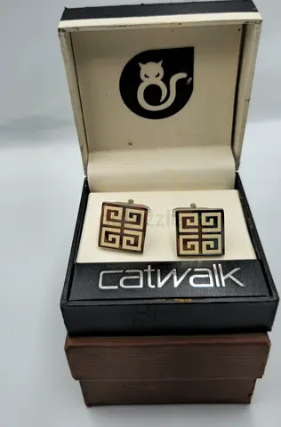 Cufflinks