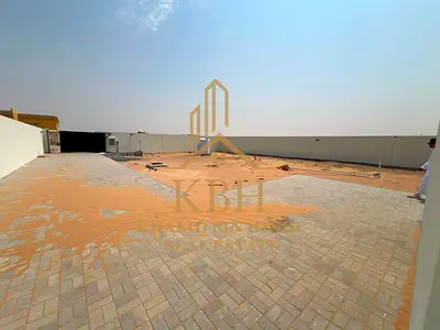 9,000 Sq. Ft. Industrial Yard for Rent in Al Sajaa, Sharjah | 20 KW | Office, Kitchen & Washroom | 4 Cheques