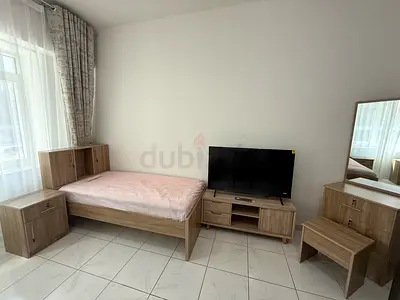 Bedspace in Shk zayed road