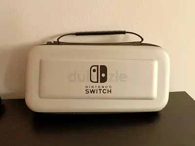 Nintendo Switch hard carrying case with handle — good condition