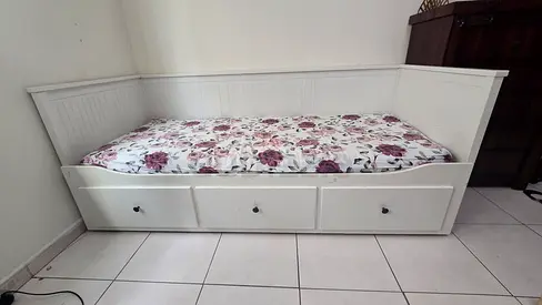 White IKEA wooden bed with 3 drawers - single size, when opened it can turn into a queen sized bed!