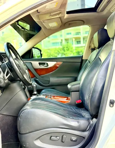 2014 Infiniti QX70 照片 9