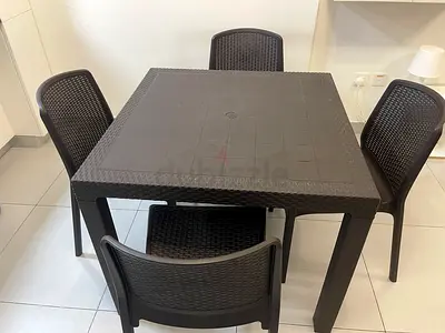 Carrefour- Brown Outdoor/Indoor Plastic Dining Table with 4 Chairs - Good Condition