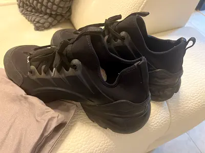 D-Connect by Dior , amazing condition, 44-45 size …