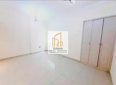 Todays hot offer studio with wardrop near Madina shopping center 20k
