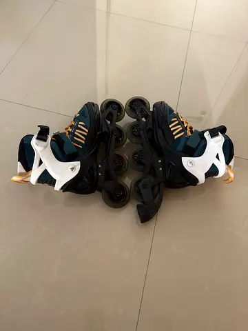 adjustable inline rollerblades - good condition, size adjustable from size 35-38