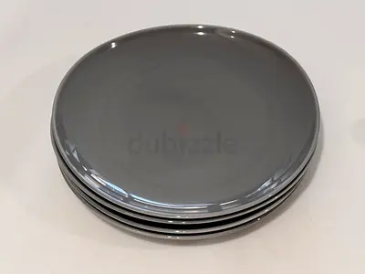 Original WEST ELM Set of 4 Grey Ceramic Dinner Plates - like brand new Condition