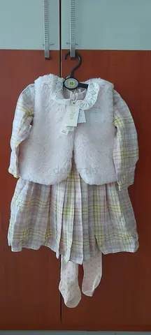 New girls 3-piece set from Baby shop for 2-3 or 3-4 years